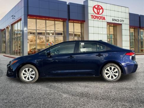 New 2026 Toyota Corolla LE FWD image 3