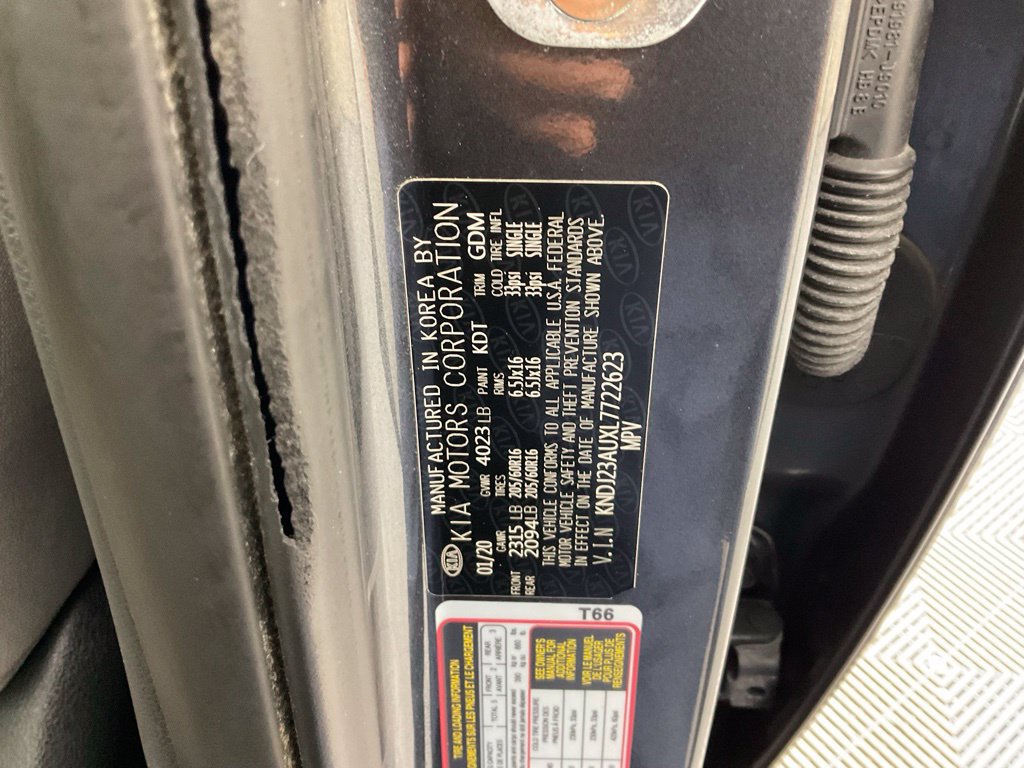 Used 2020 Kia Soul LX FWD image 26