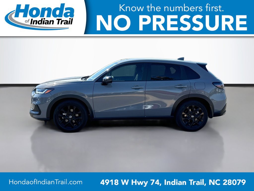 Used 2025 Honda HR-V Sport image 4