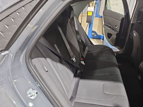 New 2026 Hyundai Elantra Blue image 12