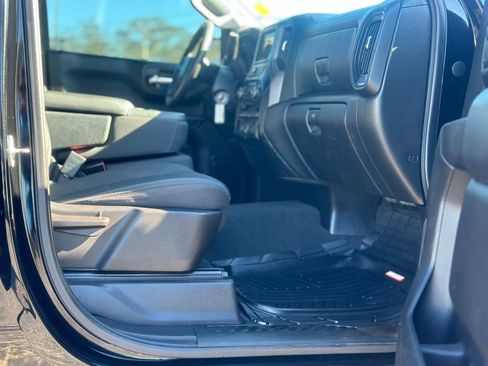 Used 2019 Chevrolet Silverado 1500 Custom Trail Boss w/ Custom Convenience Package image 20