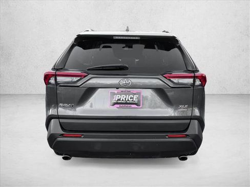 Used 2025 Toyota RAV4 XLE image 6