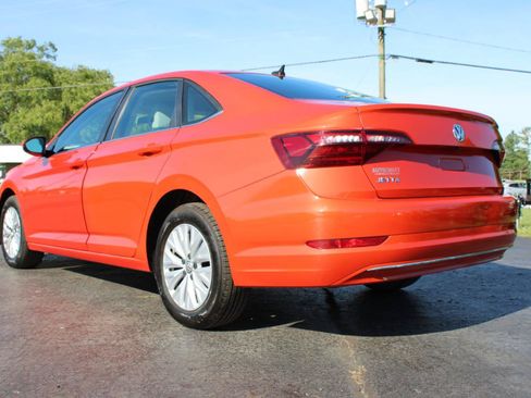 Used 2020 Volkswagen Jetta SE FWD image 9
