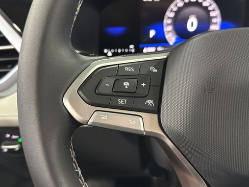 New 2026 Volkswagen Taos SE AWD/4WD image 22