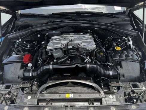 Used 2019 Jaguar F-PACE SVR image 65