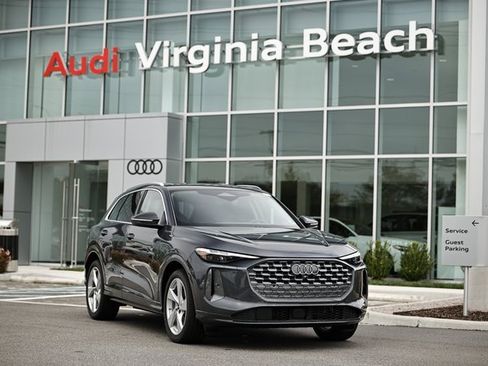 New 2025 Audi Q5 Prestige image 1