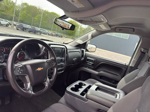 Used 2018 Chevrolet Silverado 1500 LT AWD/4WD image 28