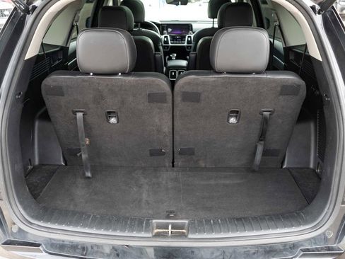 Used 2022 Kia Sorento SX FWD image 8
