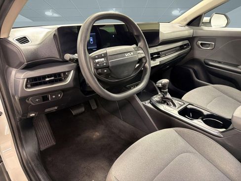 Used 2025 Kia K4 FWD image 4