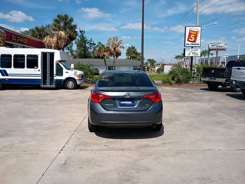 Used 2019 Toyota Corolla SE image 21
