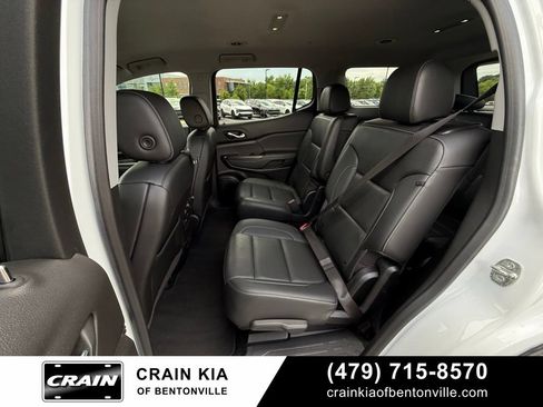 Used 2023 GMC Acadia SLT w/ Elevation Edition FWD image 25