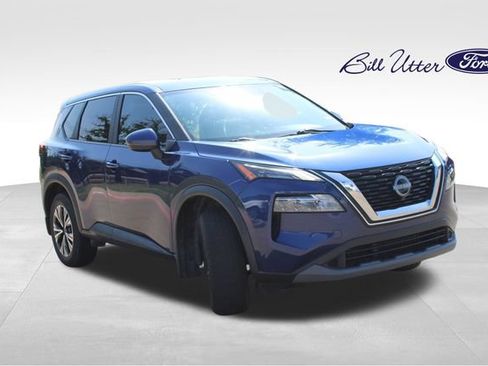 Used 2023 Nissan Rogue SV FWD image 3