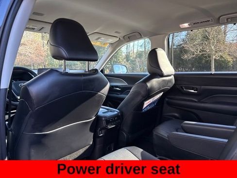 Used 2024 Toyota Grand Highlander XLE image 23