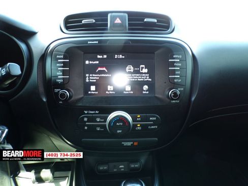 Used 2018 Kia Soul + image 40