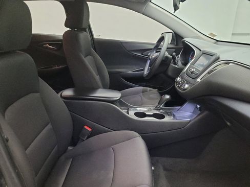 Used 2018 Chevrolet Malibu LS image 21