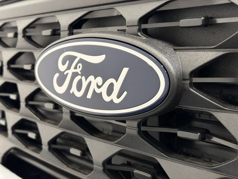 New 2026 Ford Maverick XLT w/ XLT Luxury Package image 11