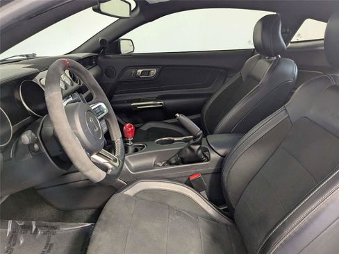 Used 2017 Ford Mustang Shelby GT350 RWD image 12