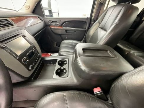 Used 2014 GMC Sierra 3500 SLT AWD/4WD image 17
