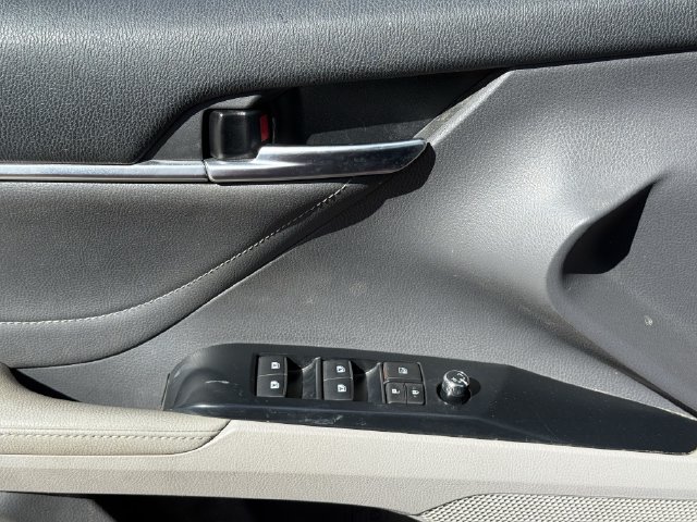 Used 2018 Toyota Camry XSE w/ Driver Assist Package FWD image 23