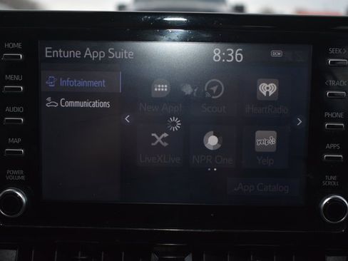 Used 2020 Toyota Corolla SE image 24