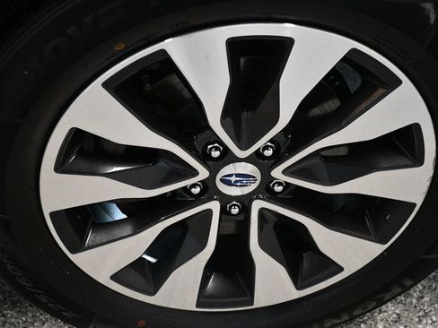 Used 2024 Subaru Outback Touring AWD/4WD image 21