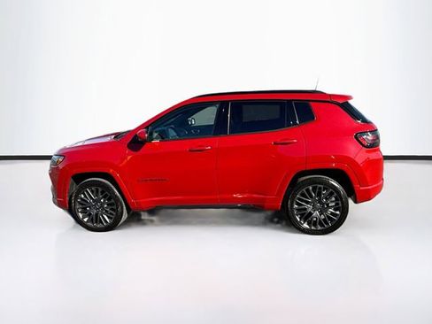 Used 2022 Jeep Compass Limited w/ (RED) Package image 4
