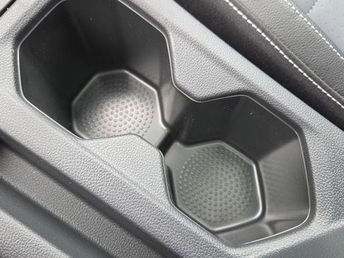 New 2026 Volkswagen Jetta SE FWD image 22