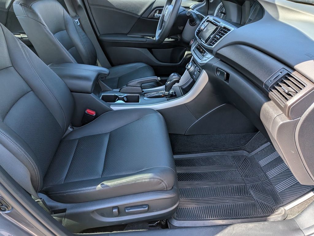 Used 2015 Honda Accord EX-L image 35