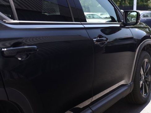 New 2025 Honda Pilot Black Edition image 13