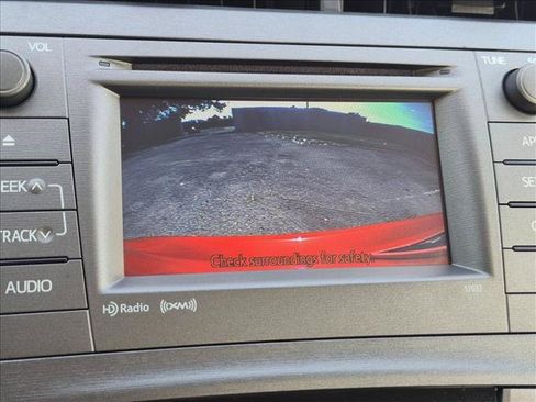 Used 2015 Toyota Prius Persona Series FWD image 13