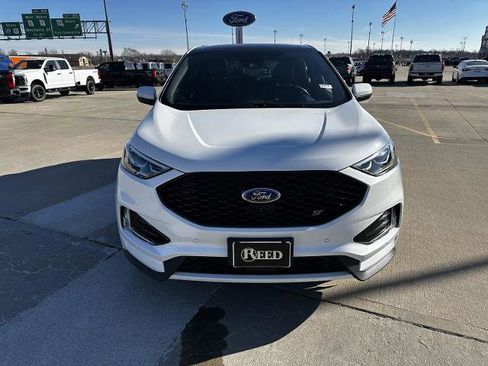 Certified 2021 Ford Edge ST w/ Equipment Group 401A image 3