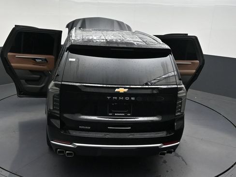 Used 2025 Chevrolet Tahoe High Country AWD/4WD image 37