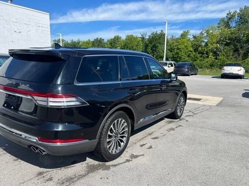 Used 2024 Lincoln Aviator Reserve AWD/4WD image 4