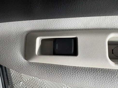 Used 2008 Nissan Rogue SL w/ Premium Pkg FWD image 42