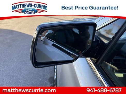 Used 2020 Chevrolet Suburban LT image 8