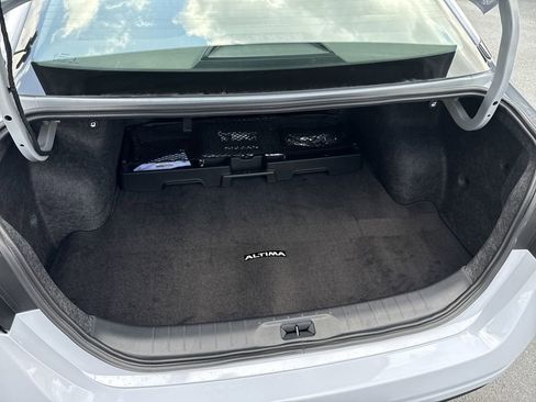 New 2025 Nissan Altima 2.5 SR image 19
