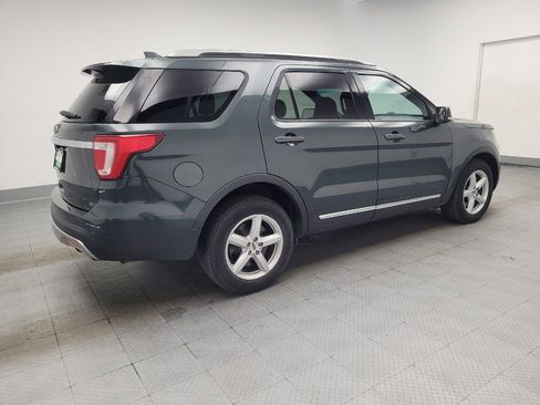 Used 2016 Ford Explorer XLT w/ Equipment Group 202A AWD/4WD image 10