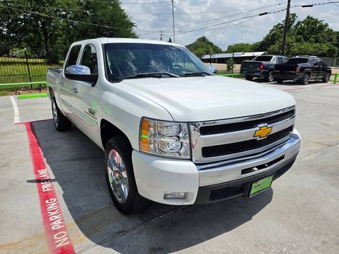 Used 2009 Chevrolet Silverado 1500 LT w/ Regional Value Package RWD image 5