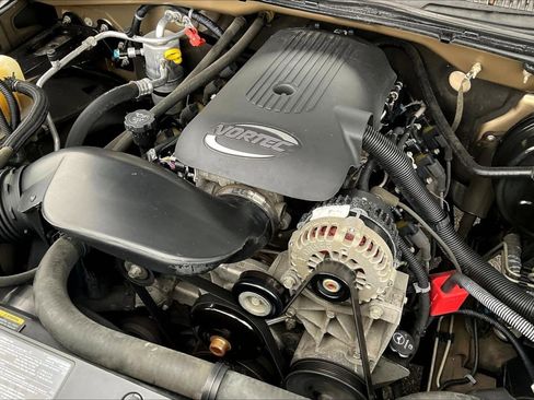 Used 2005 Chevrolet Silverado 1500 LS w/ Light Duty Power Package image 28