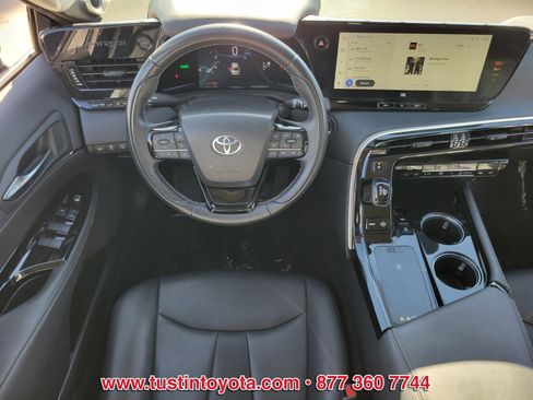Certified 2023 Toyota Mirai XLE image 11
