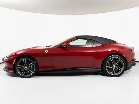 Used 2024 Ferrari Roma Spider image 11