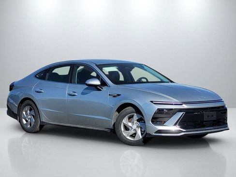 New 2026 Hyundai Sonata SE image 1