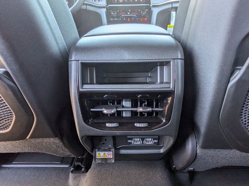 New 2025 Jeep Grand Cherokee 4WD image 21