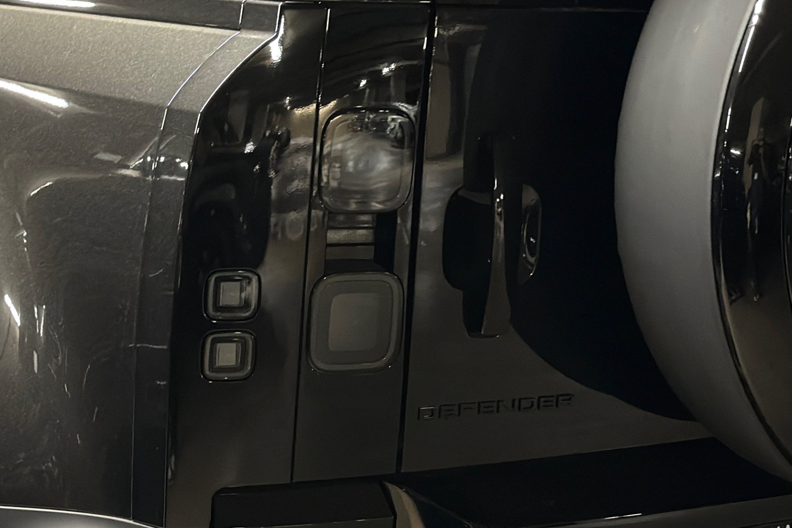 New 2026 Land Rover Defender 110 S AWD/4WD image 18