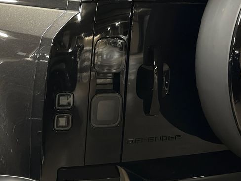 New 2026 Land Rover Defender 110 S AWD/4WD image 18