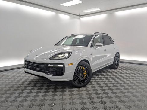 New 2026 Porsche Cayenne Turbo image 1
