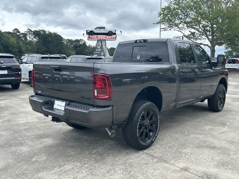 New 2025 RAM 2500 Big Horn AWD/4WD image 7