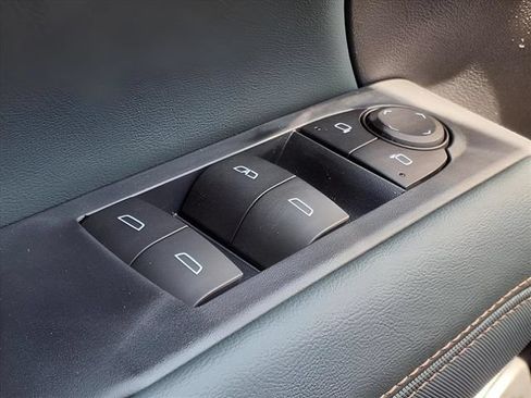New 2026 GMC Terrain AT4 w/ Technology Package II AWD/4WD image 18