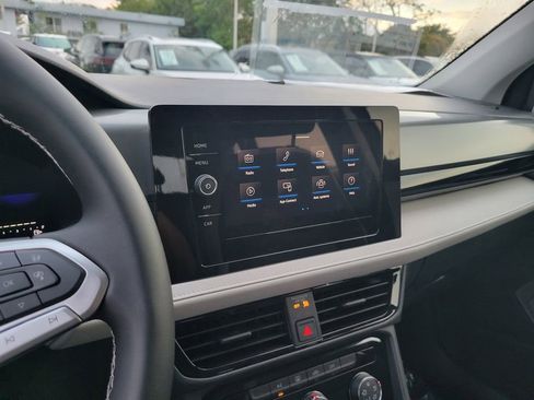 New 2026 Volkswagen Taos S image 8