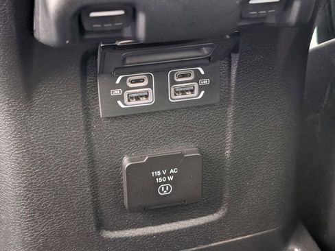 Certified 2025 Jeep Wrangler Unlimited Sahara w/ Safety Group AWD/4WD image 24